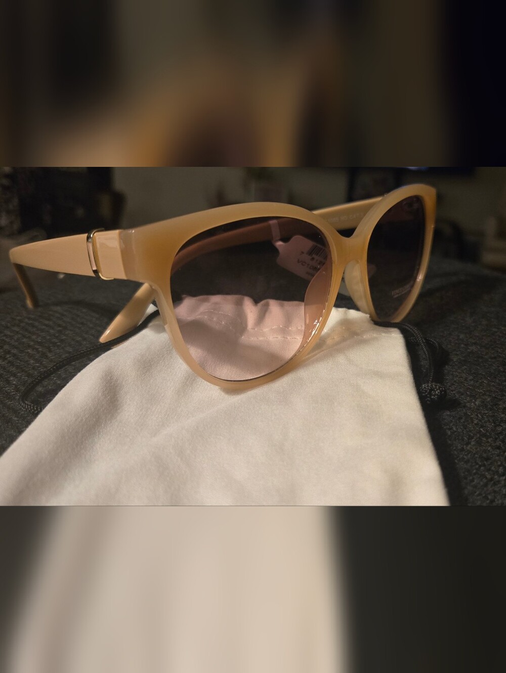 NWT Vince Camuto Beige Cat-Eye Sunglasses with Pink Lenses